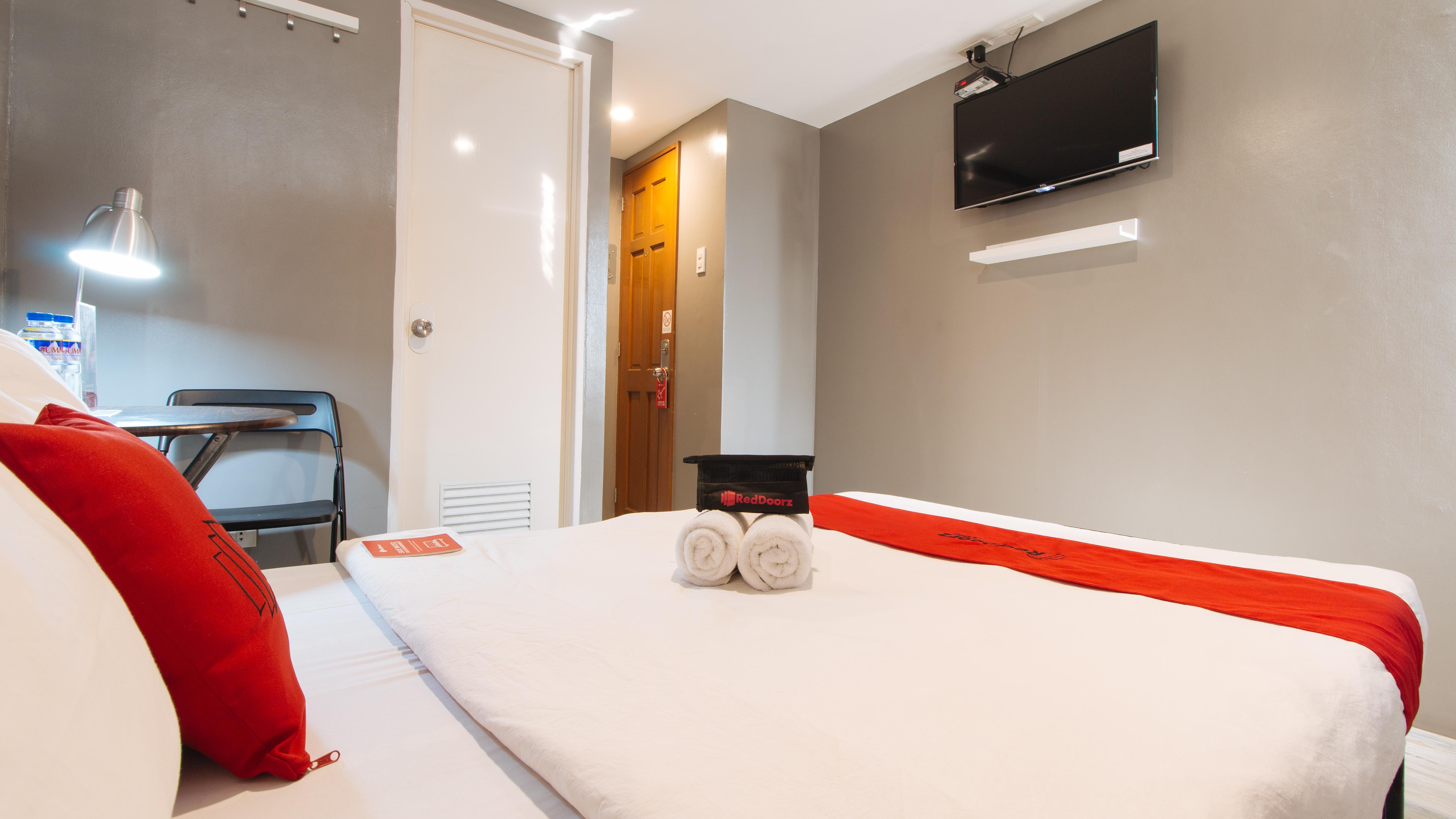 Reddoorz At Hotel Rosemarie Pasay Ngoại thất bức ảnh