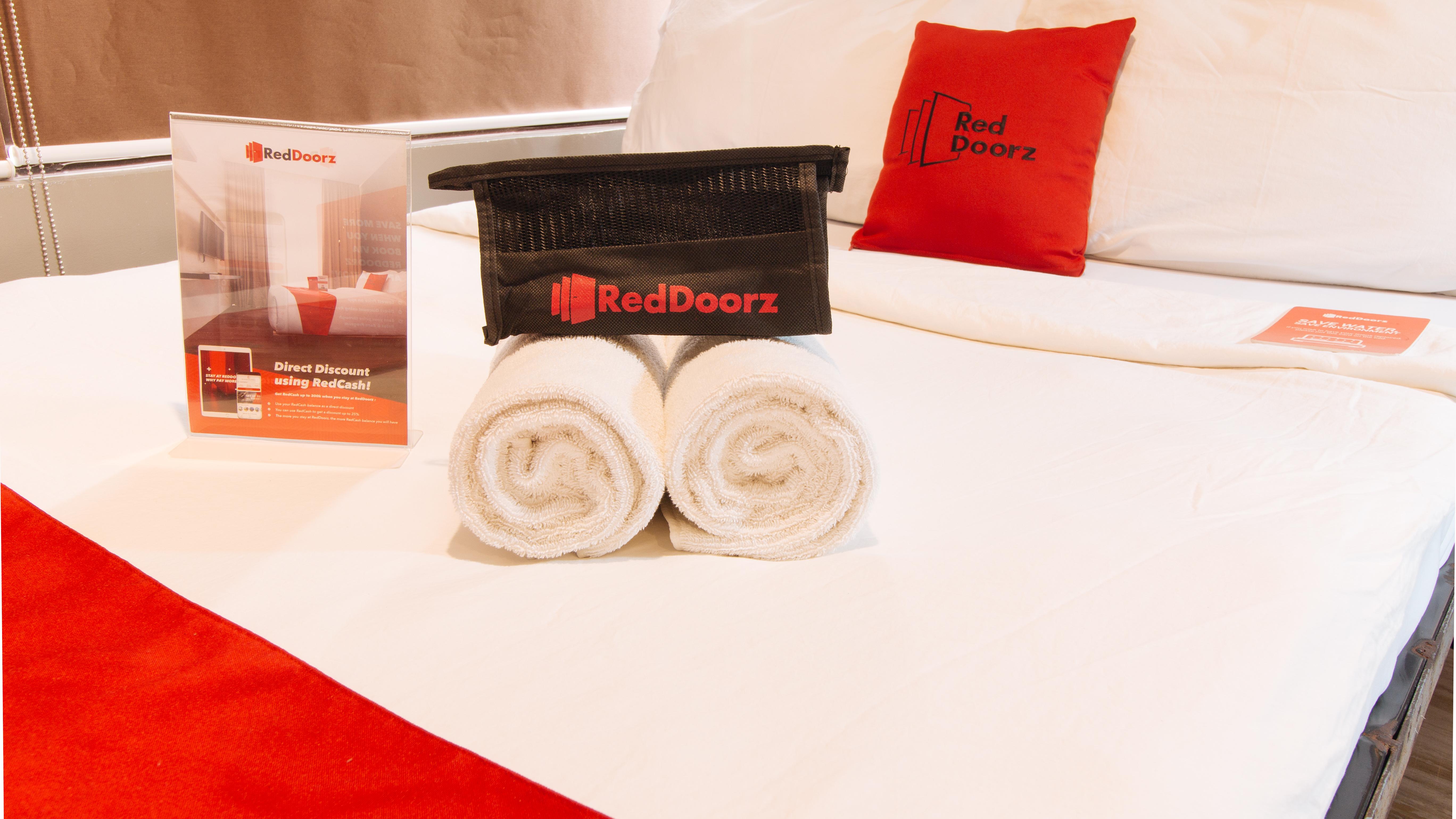 Reddoorz At Hotel Rosemarie Pasay Ngoại thất bức ảnh