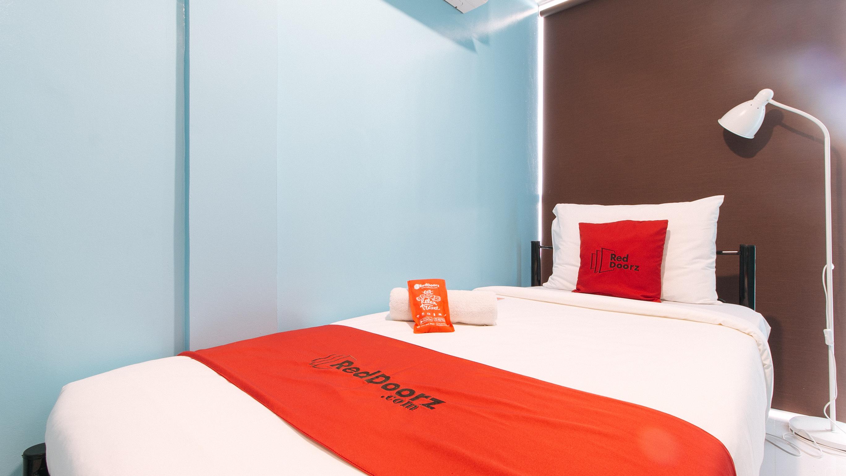 Reddoorz At Hotel Rosemarie Pasay Ngoại thất bức ảnh