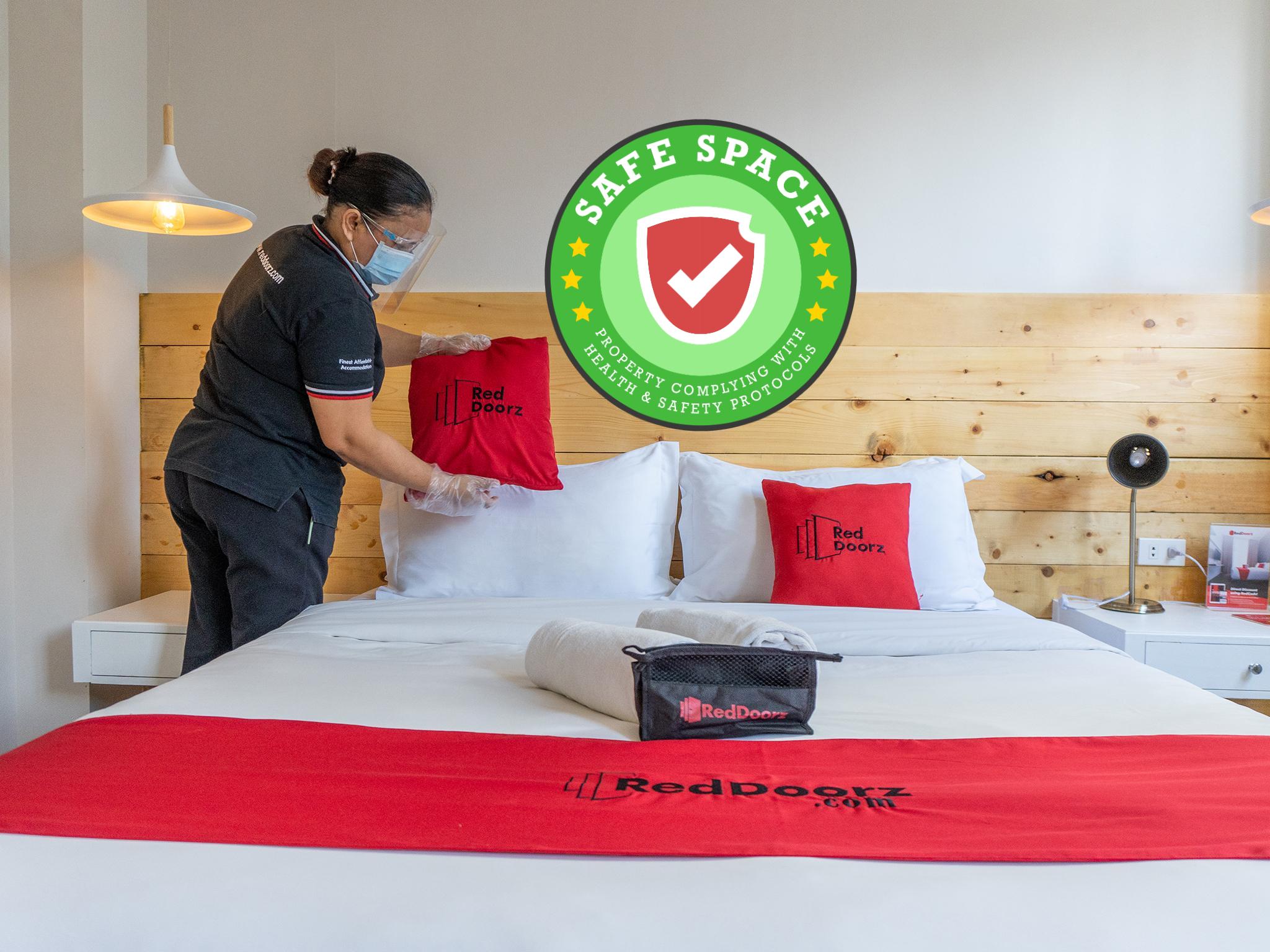 Reddoorz At Hotel Rosemarie Pasay Ngoại thất bức ảnh